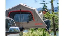 Yakima SkyRise HD 3 Tent -Snow Peak Shop opplanet yakima skyrise hd 3 tent tan red medium 8007437 av 4